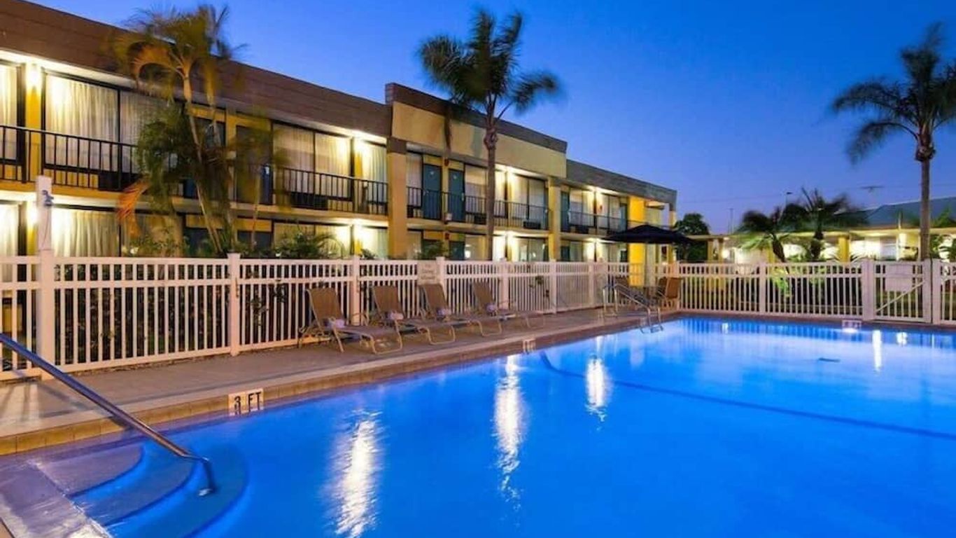 Ramada by Wyndham Cocoa