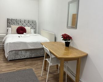 City Lodge Shadwell - London - Bedroom
