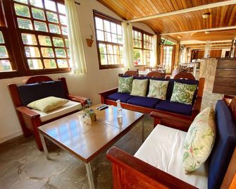 Hotelare Hotel Brunello - Paraty - Living room