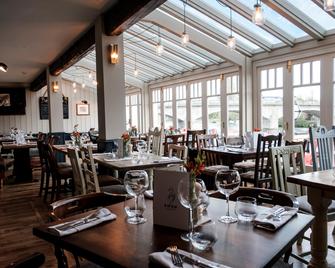 The Swan Hotel - Staines-upon-Thames - Restaurant