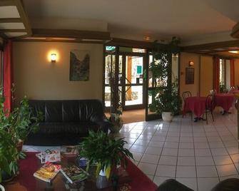 Mimat'hôtel - Mende - Recepción