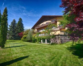 Hotel Weingarten - Naturns - Gebäude