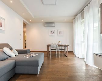 Emilia Suite Life - Modena - Stue