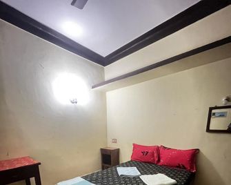 Home Stay Bussy - Pondicherry - Bedroom