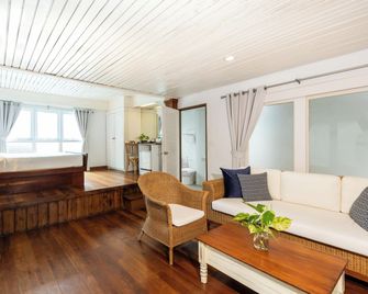 Malibu Beach Resort - Ko Samui
