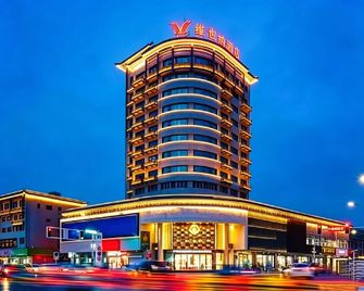 Vienna Hotel Jiangsu Xinghua Pailou Road - Taizhou - Building