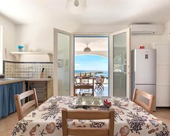 Attico del Blu by BarbarHouse - Leuca - Comedor