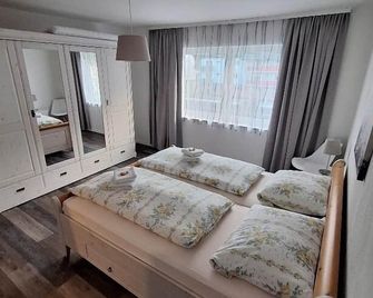 Ferienwohnung Anja und Denny Kohlstedt - Bad Sooden-Allendorf - Schlafzimmer