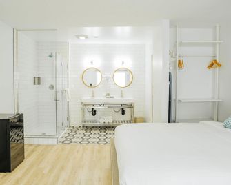 The Belmont Shore Inn - Long Beach