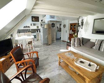 Apartment-Apartment-Ensuite with Bath-Canal view - Dieppe - Living room