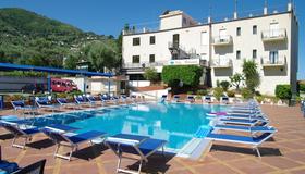 Hotel Villa Belvedere - Cefalù - Bể bơi