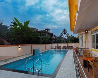Lykke Suites- 2-Min Drive To Colva Beach-By Goan Felicidade Hospitality Pvt Ltd - Colva - Pool