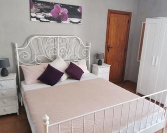 Al Passo di Thalia - Ricadi - Schlafzimmer
