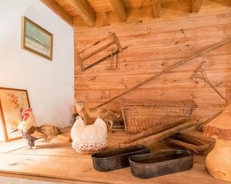 La Noiseraie De L'ecureuil - Sauvessanges - Servicio de la habitación