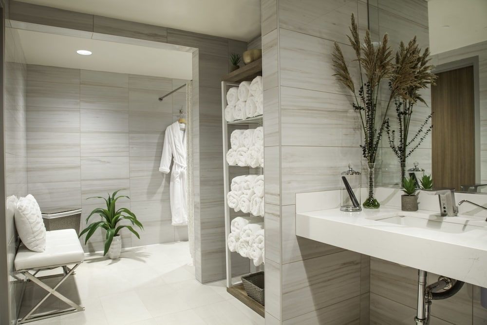 Legacy Resort Hotel & Spa