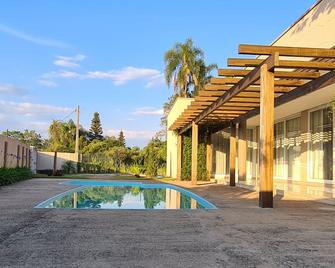 Casa de Campo Moderna - Chapecó - Pool