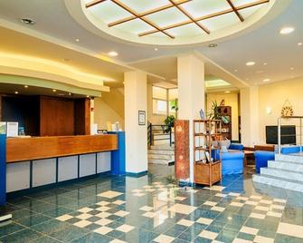 Bella Pais - Maleme - Front desk