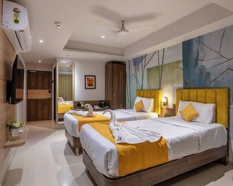 Hotel Classique, Rajkot - Rajkot - Bedroom
