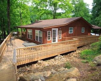Private Romantic Mountain Getaway - Pickens - Building