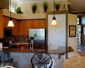 Lake Jovita Golf Villa #9 - Dade City - Kitchen