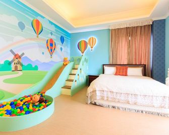 Elegance House - Wujie Township