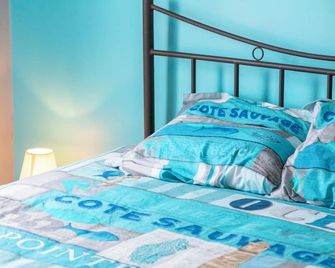 Jolie maison mitoyenne - Concarneau - Bedroom