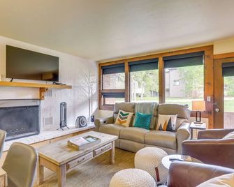 Eagle-Vail Hideaway w/ Golf, Ski, and More! - Vail - Sala de estar