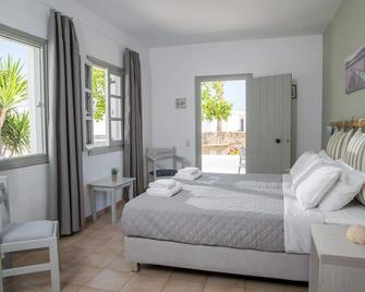 Summer Shades Hotel - ex Arkoulis - פריקיה - חדר שינה