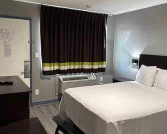 Americas Best Value Inn & Suites Groves Port Arthur - Groves - Bedroom