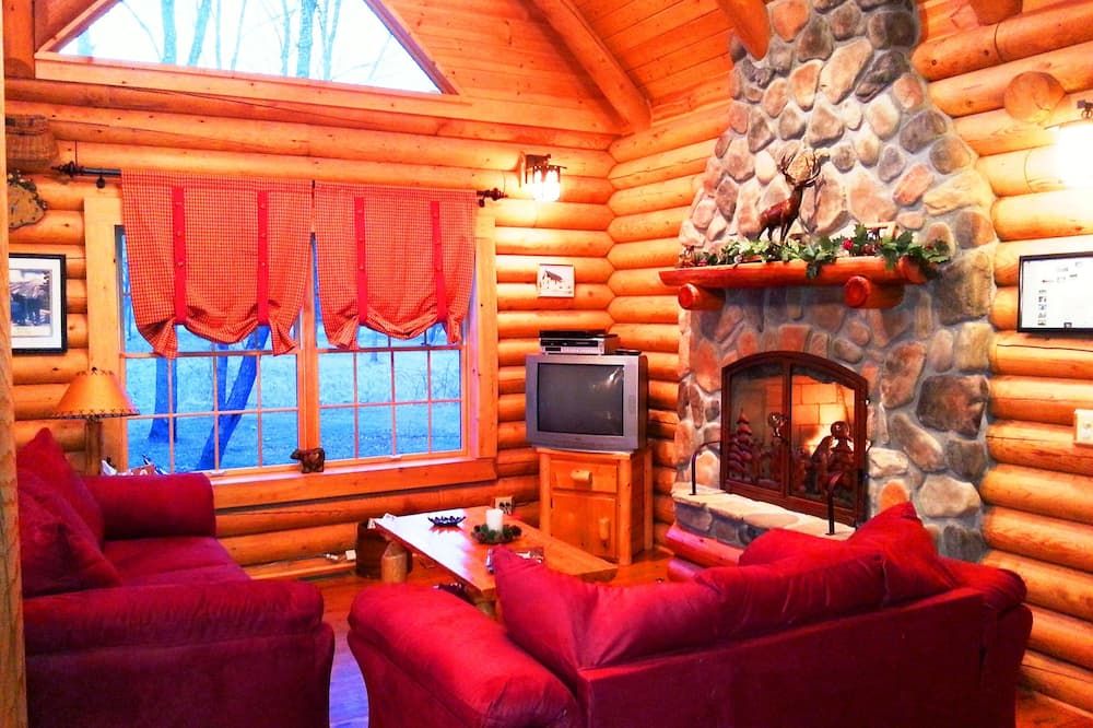 Living room view of Little Mountain Retreat in Beautiful Pocahontas County