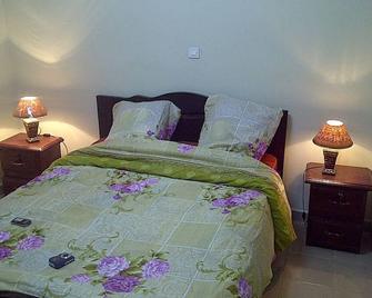 Apartment N2 Piece Of Furniture Okala Type F2 - Libreville - Bedroom