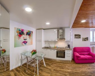 Studio Apartment Sale & Pepe - Gravedona - Phòng bếp