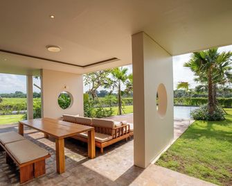 Atelier Home by Great Bali Villas - Kerambitan - Патіо
