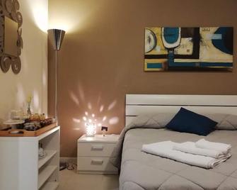 B&B Li Figuli - Lecce - Soveværelse