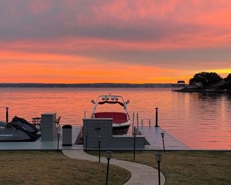 Conroe Lakefront Cottage - Montgomery - Buiten zicht