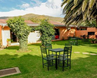 Hotel Mount Maluti - Lesotho - Mohale’s Hoek - Patio