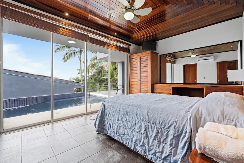 Smell the Ocean and See the 210 Degree Ocean View Costa Rica - Agujas - Habitación