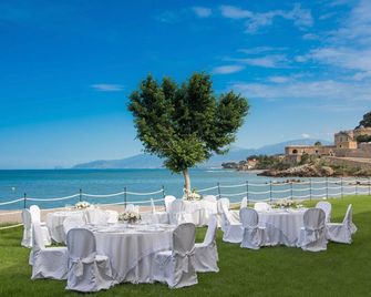 Hotel Tonnara Trabia - Trabia - Feestzaal