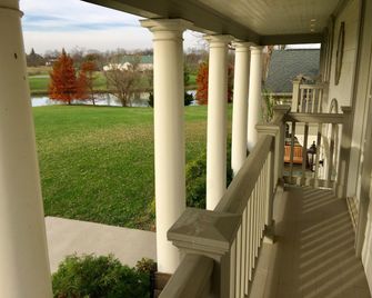 The B & B at Queenslake - Georgetown - Balcony