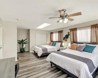 Family/Pet friendly home-Redlands-CA - Redlands - Bedroom