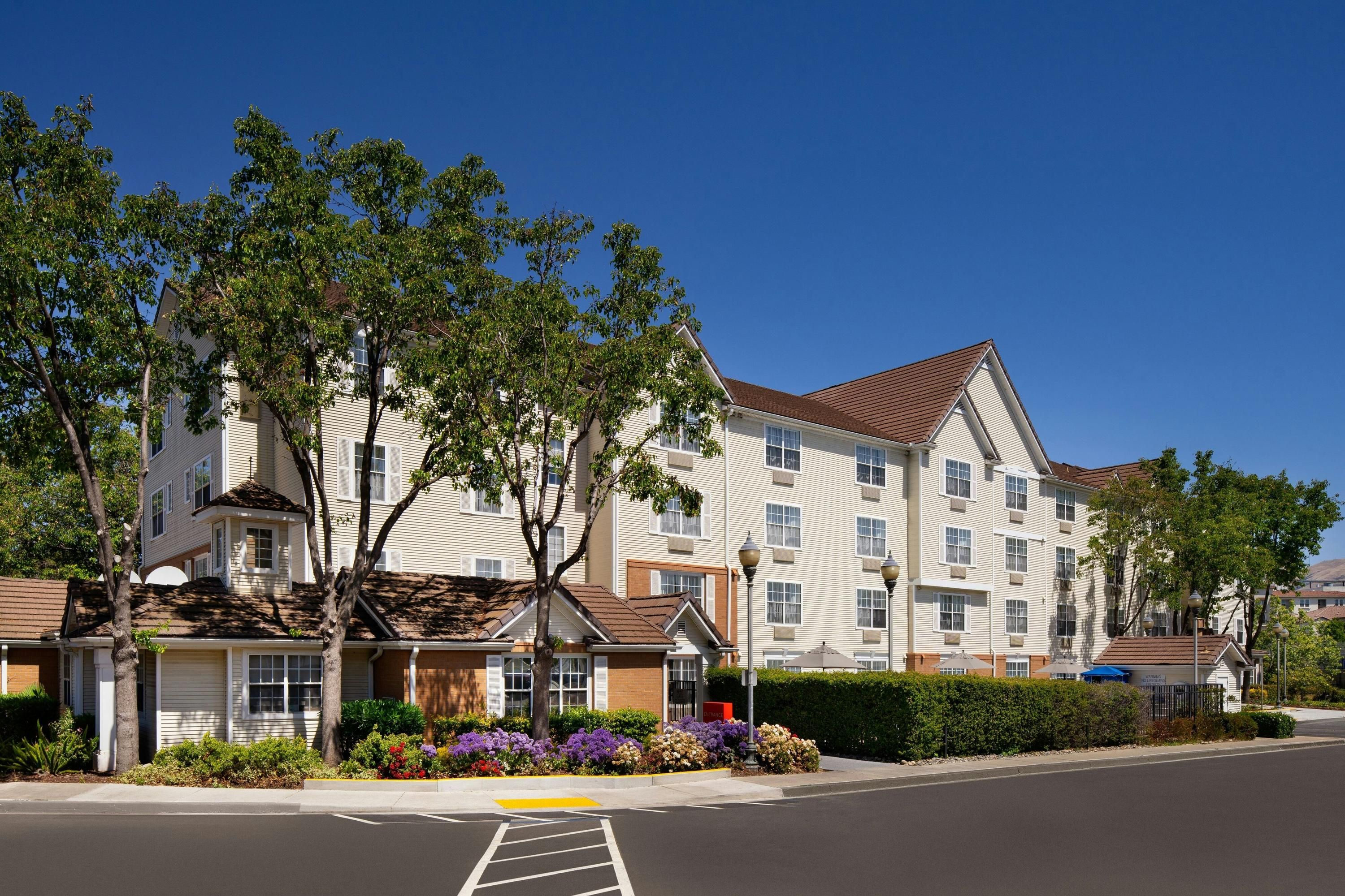 TownePlace Suites by Marriott Milpitas Silicon Valley - Milpitas - Bygning