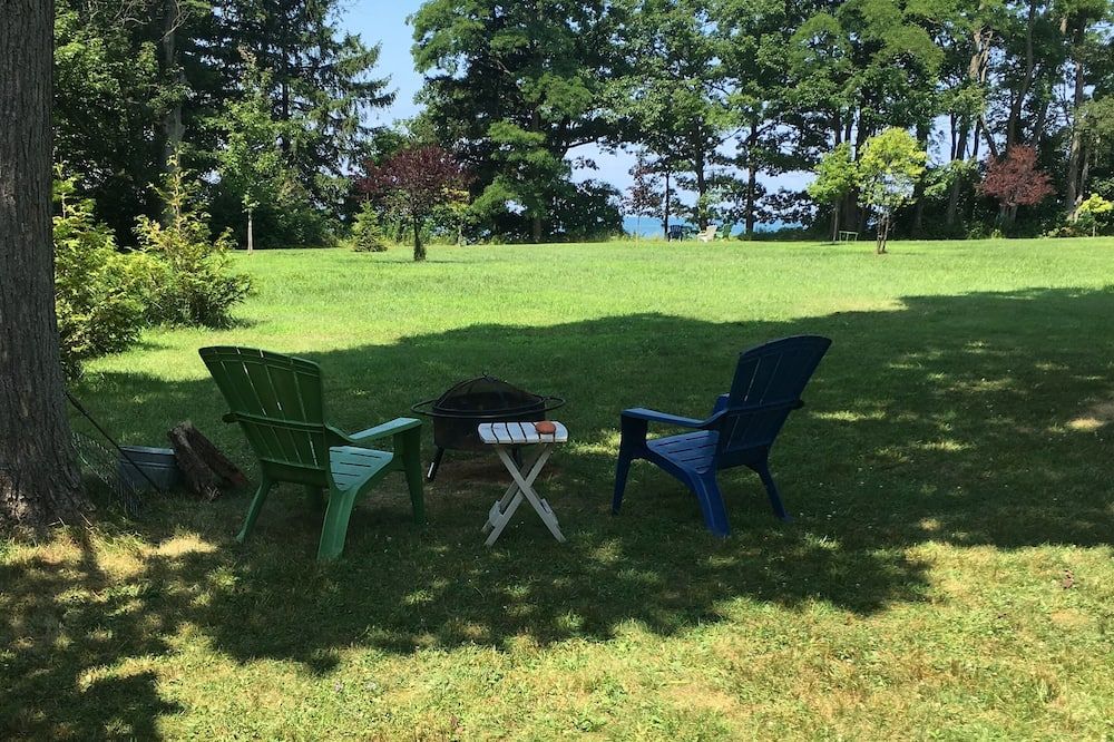Lake Erie Hosta Cabin - Fredonia - Patio