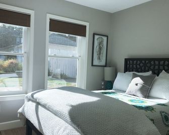 Detached Guest Cottage Backs to Private Park In Midtown Sacramento - Sacramento - Chambre