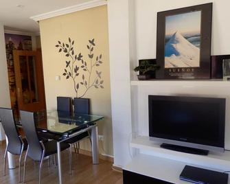 Luxurious - Arcas del Villar - Sala de estar
