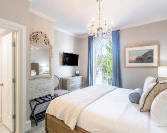 Serenity Inn Newport - ניופורט - חדר שינה