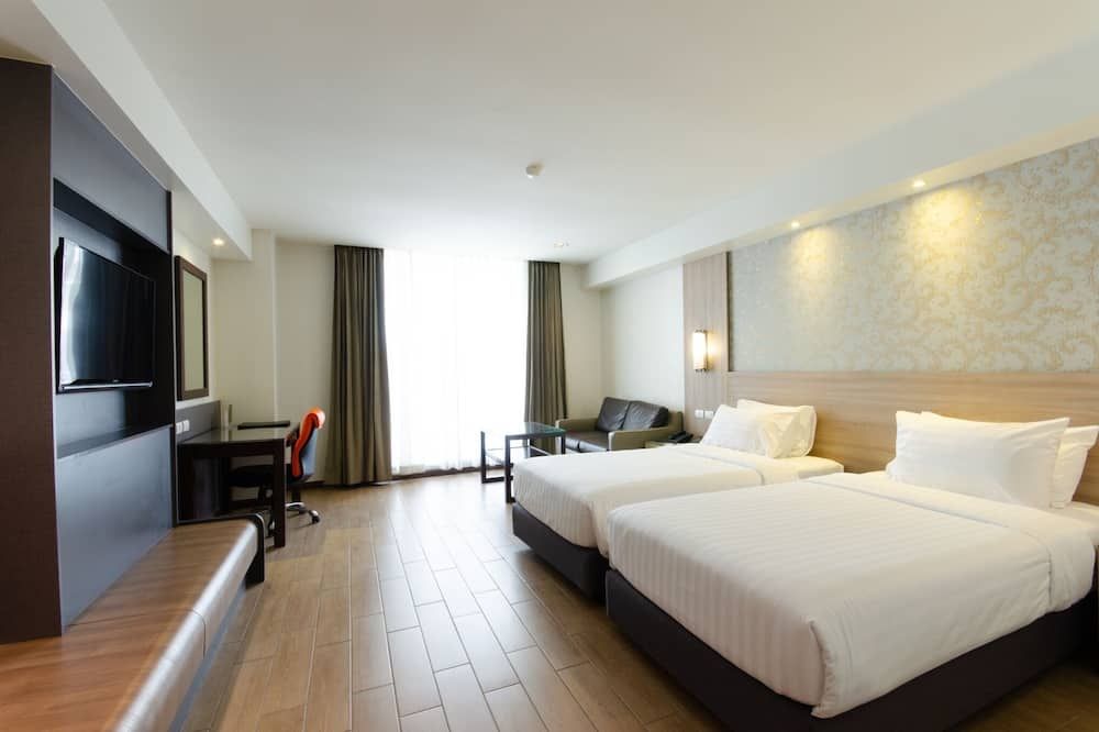 Dynasty Grande Hotel