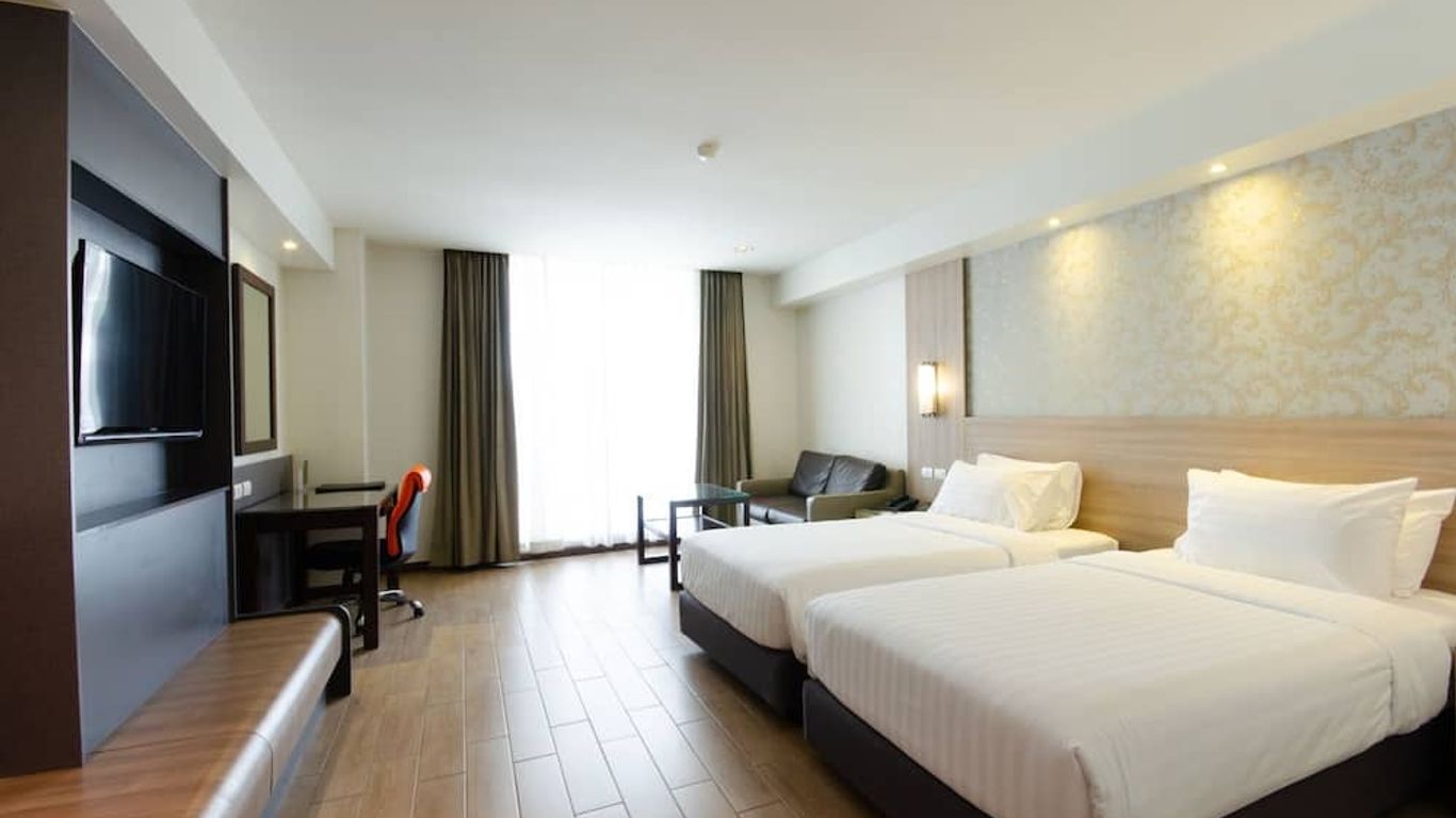 Dynasty Grande Hotel