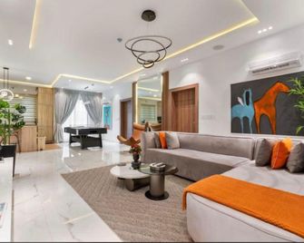 Oceanview Airbnb - Lagos - Lobby