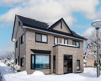 Torenia - Furano - Edificio