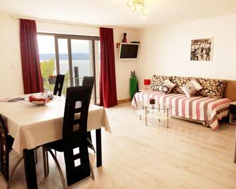Abuela's Beach House - Brela - Dining room